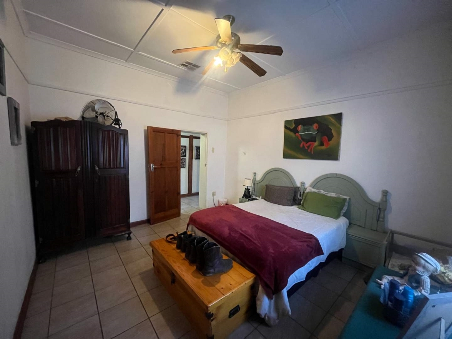 4 Bedroom Property for Sale in Kanoneiland Northern Cape